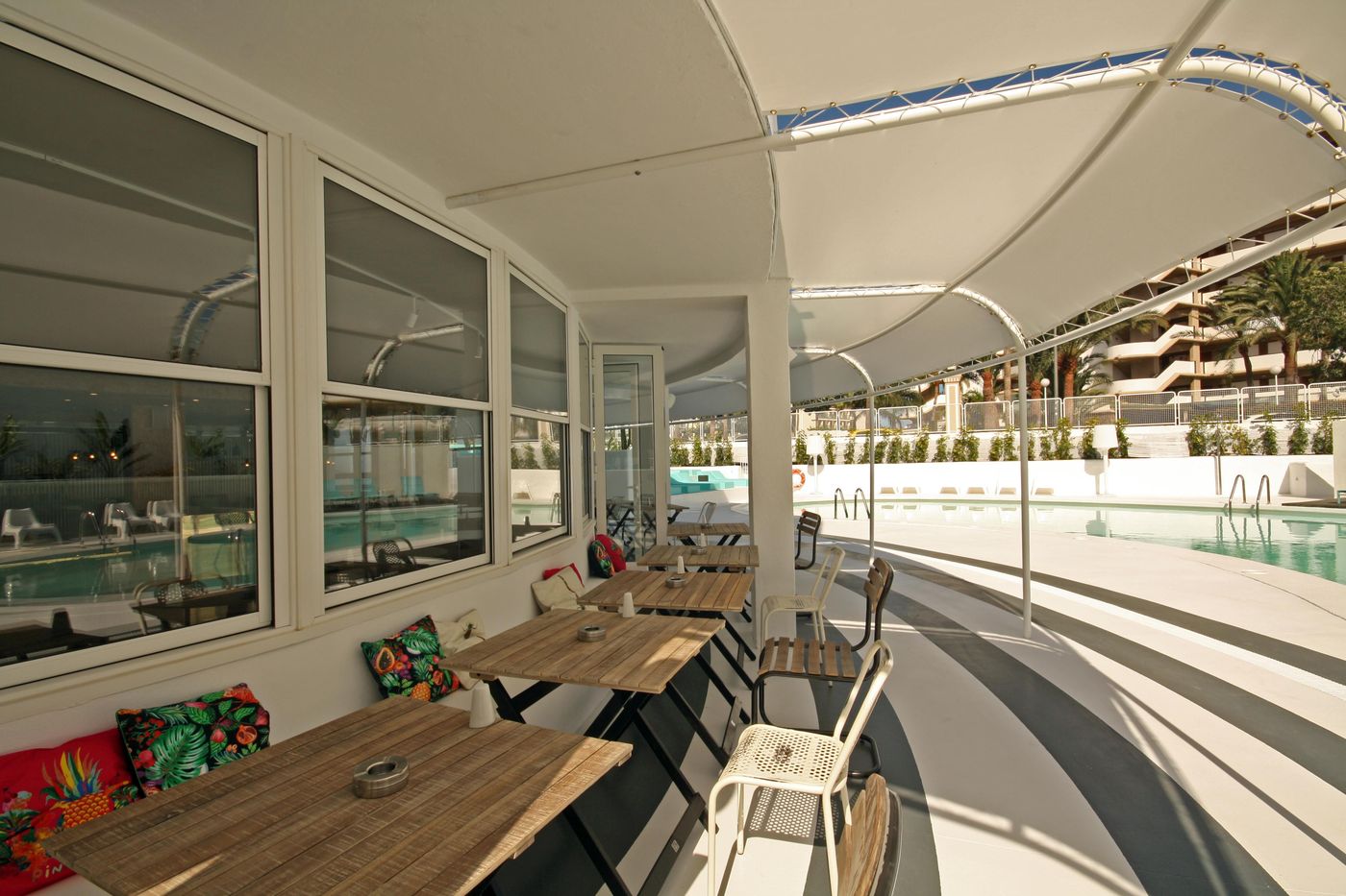 Gold-Hotel-Marina---Adults-Only-Restaurant-15