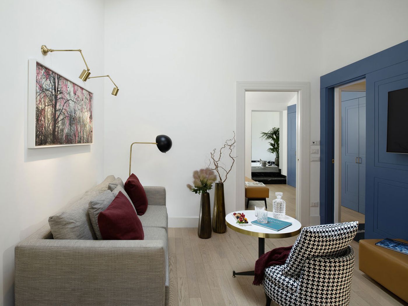 Elizabeth-Unique-Hotel-Room-26