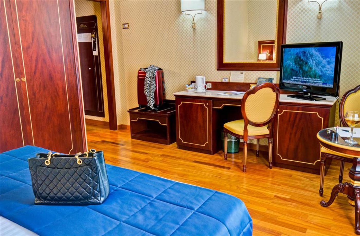 Mondial-Italy-ROME-Room-10