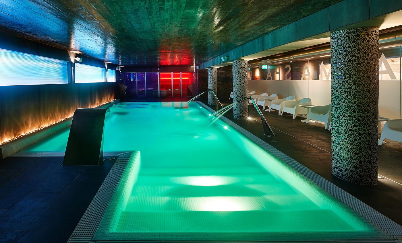 Alcazar-Hotel-Sports-and-Entertainment-38