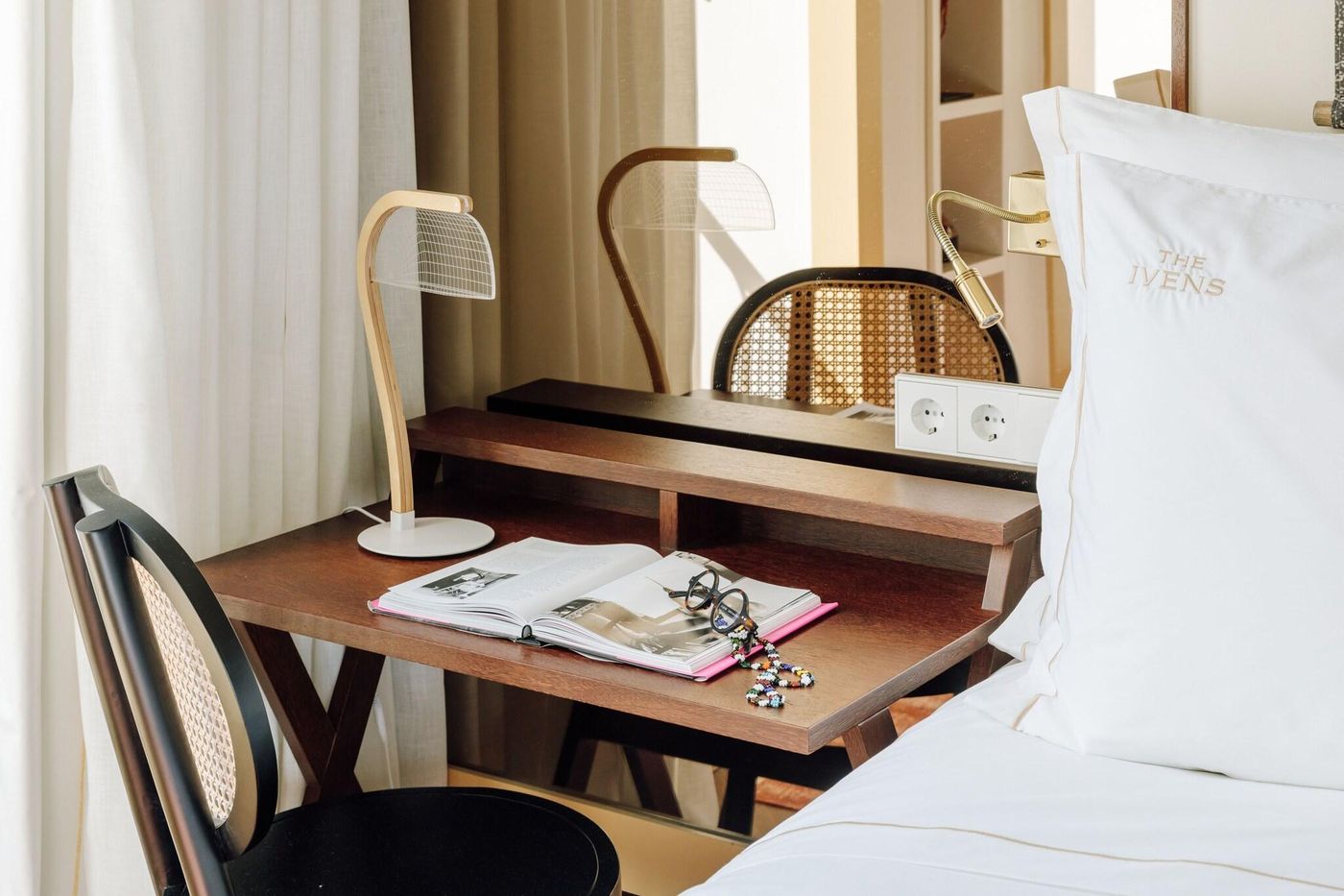 The-Ivens-Autograph-Collection-Room-32