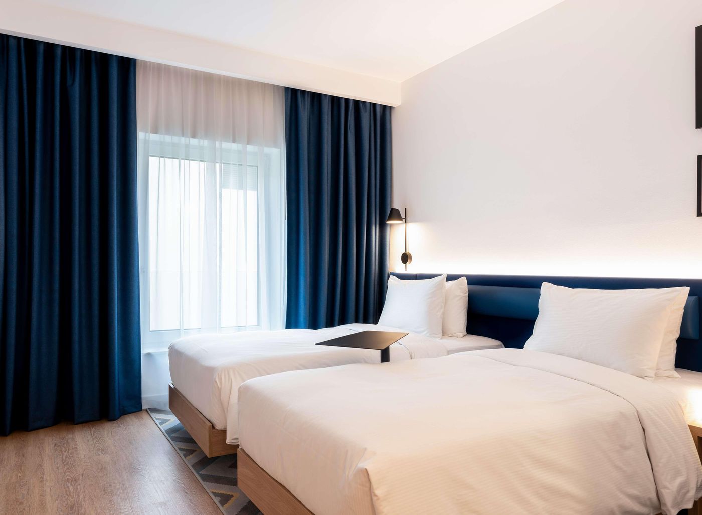 Hampton-By-Hilton-Budapest-City-Centre-Room-24