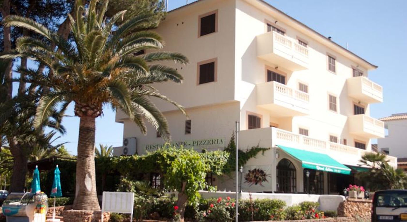 Sa Cabanya Apartments