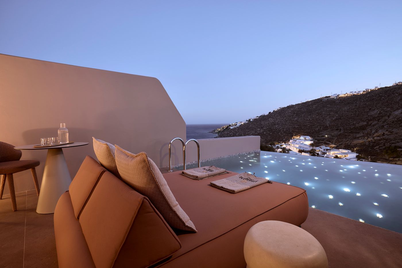 Ethereum-Mykonos-Room-3