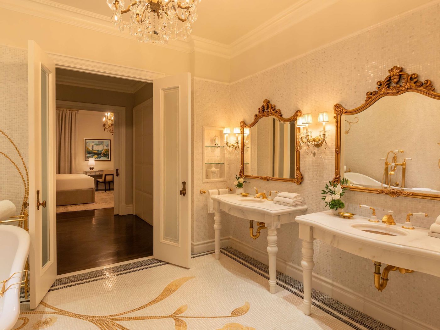 The-Plaza-Hotel-Room-62