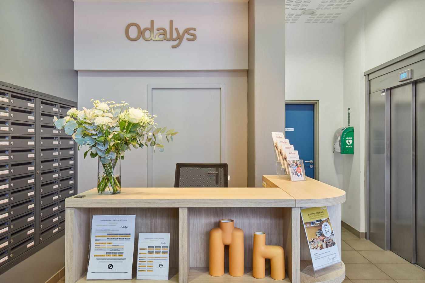 Residence-Odalys-Paris-Rueil-Lobby-5