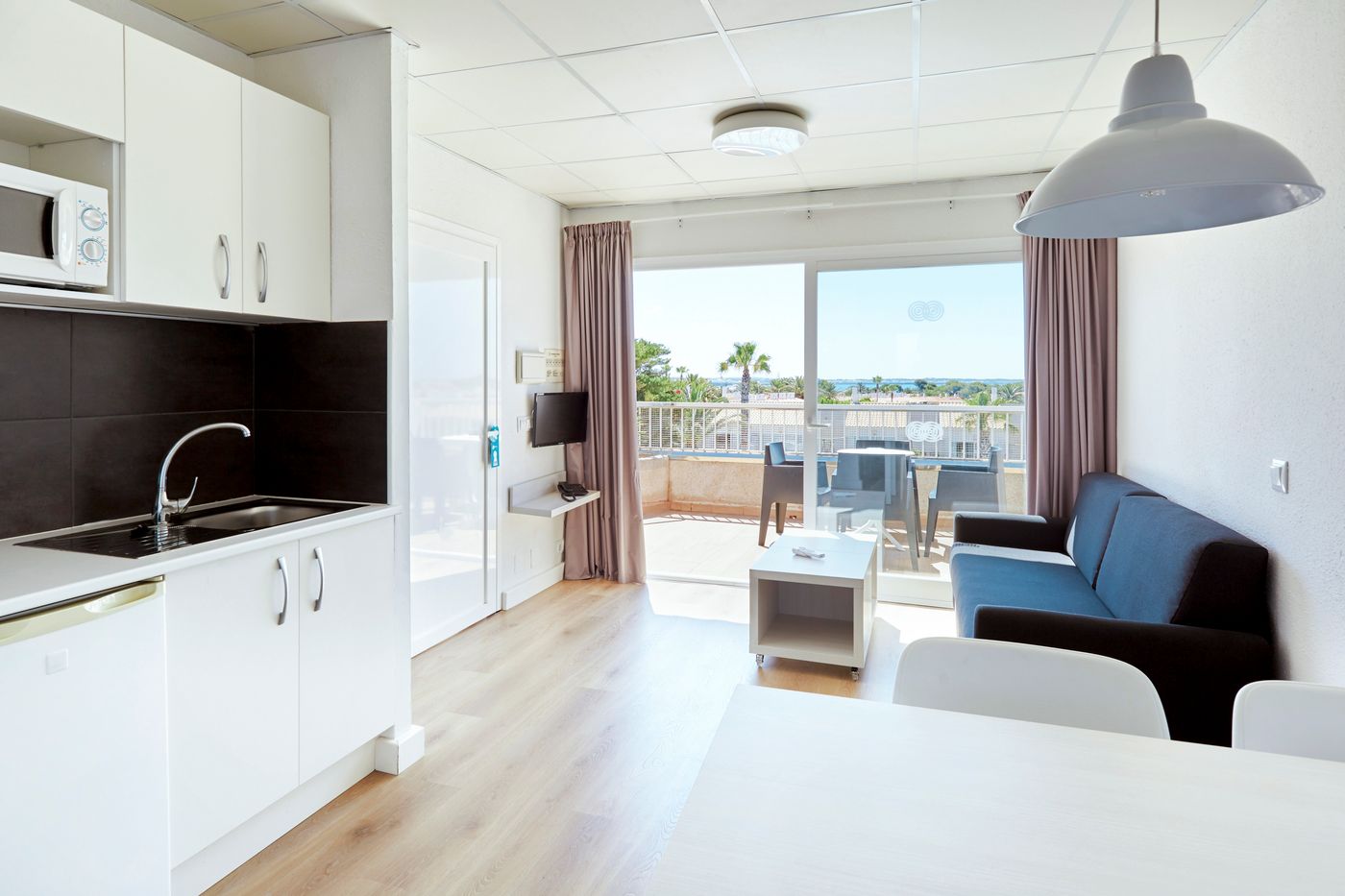 Globales Los Delfines