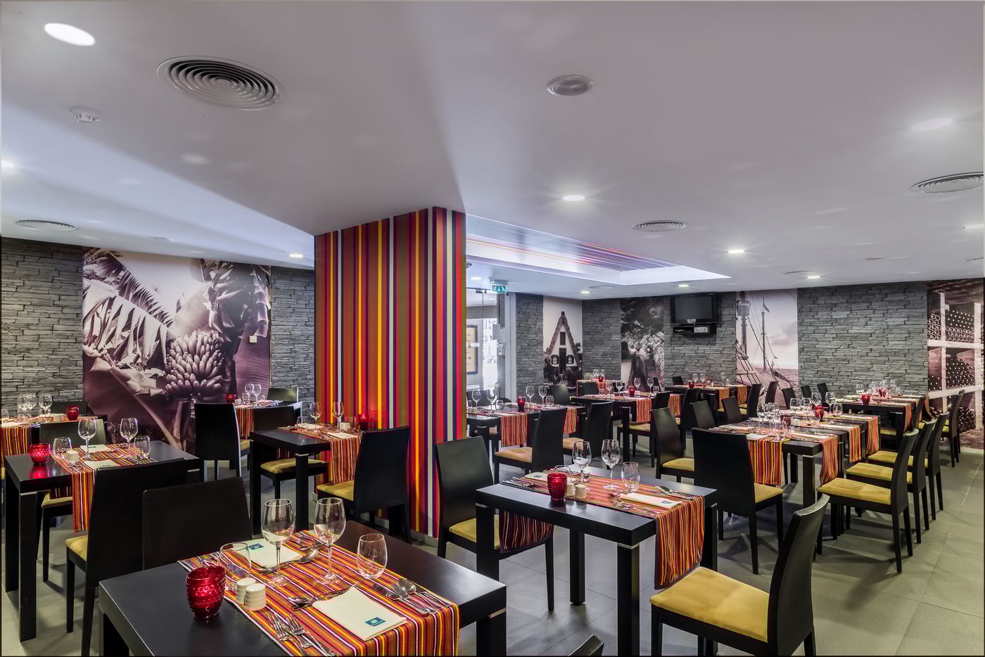 Enotel-Lido-Madeira-Restaurant-38