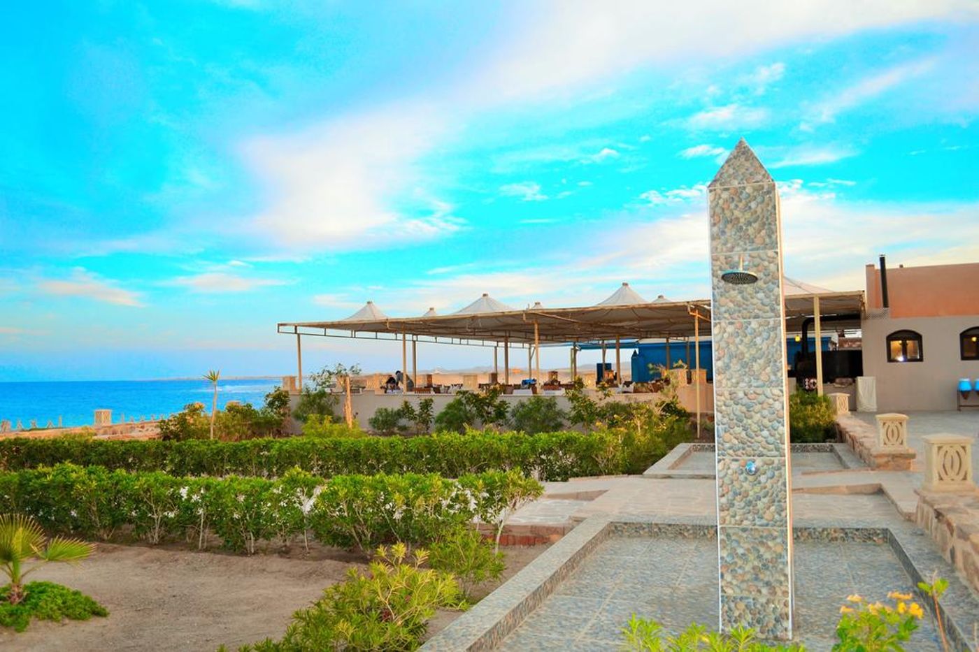 Rohanou Beach Resort And Ecolodge