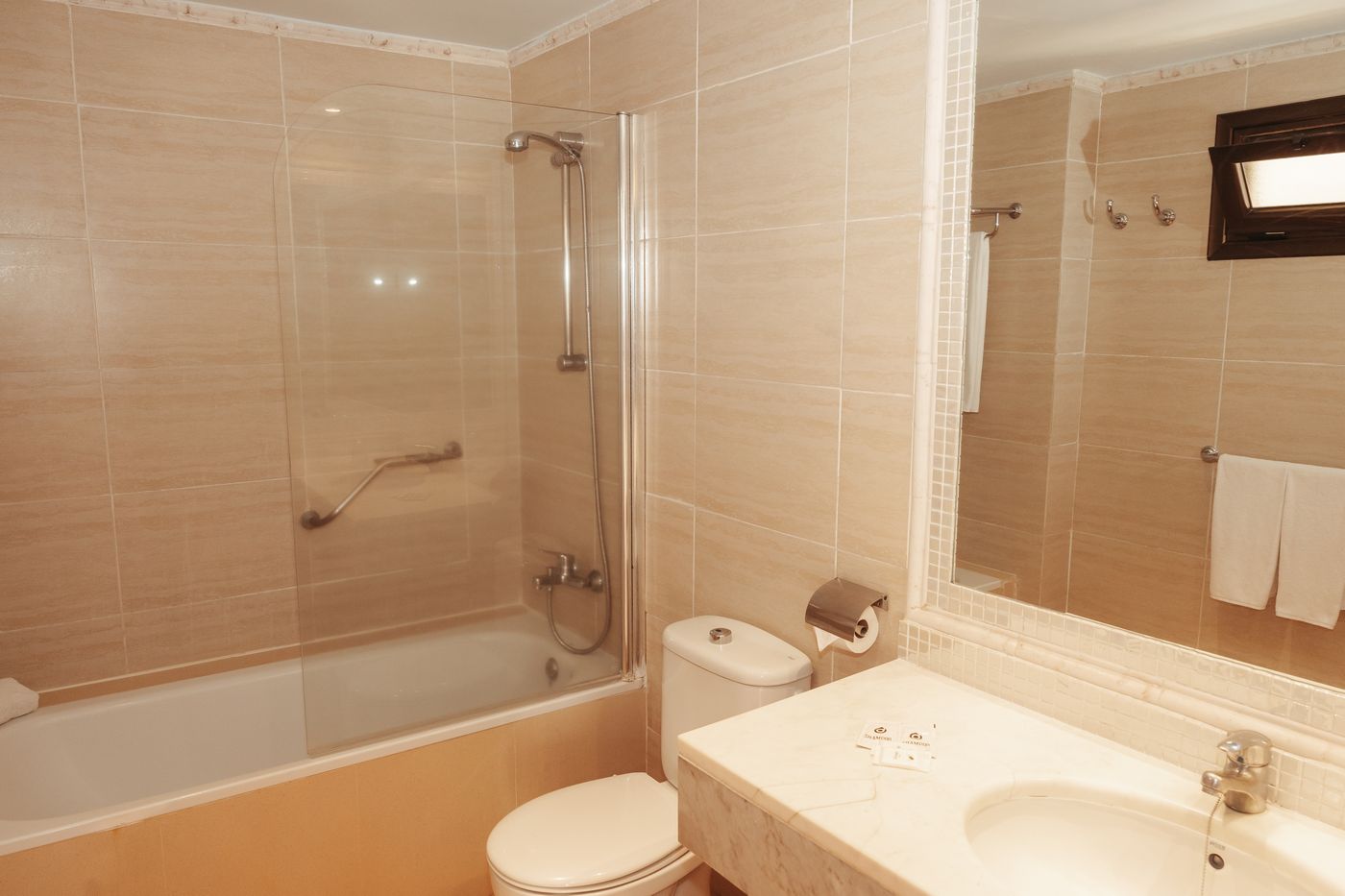 LIVVO-Lago-Taurito---Waterpark-Room-54