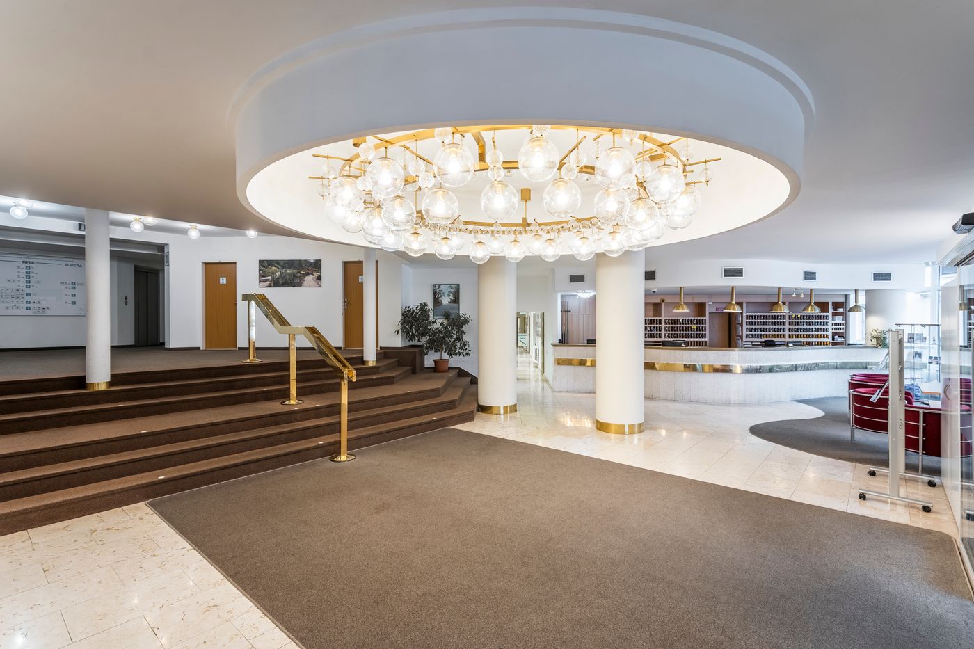 Komplex Curie - Kurhaus Curie-Czech Republic-JACHYMOV -Lobby-4