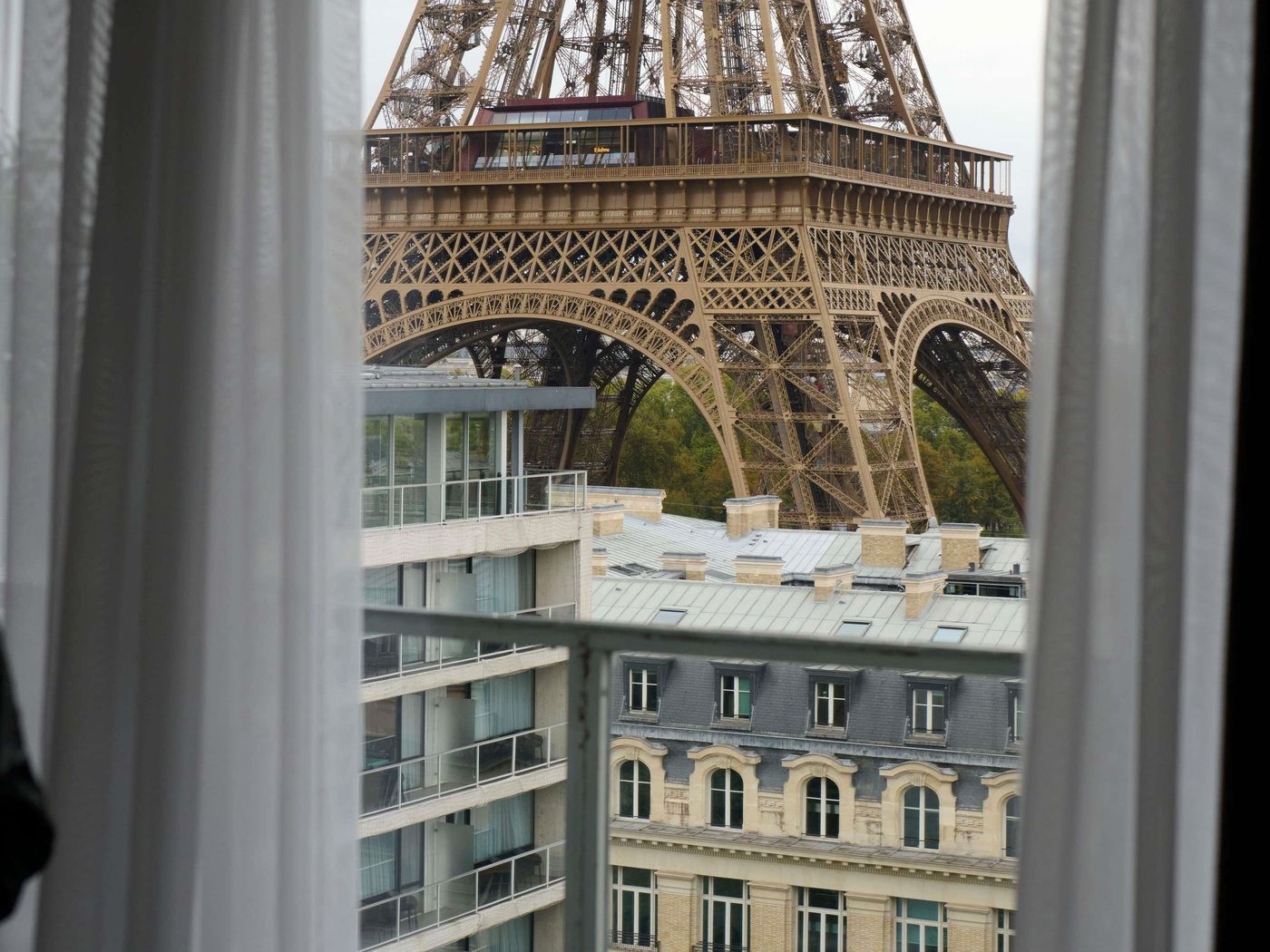 Pullman-Paris-Tour-Eiffel-Room-28