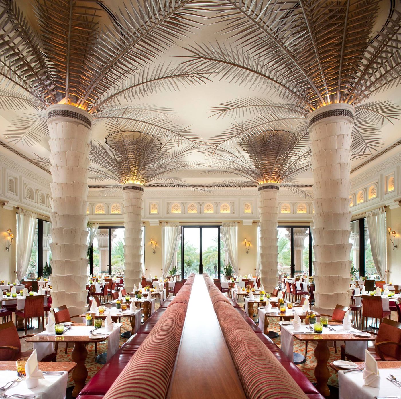 Jumeirah-Al-Qasr--Restaurant-52
