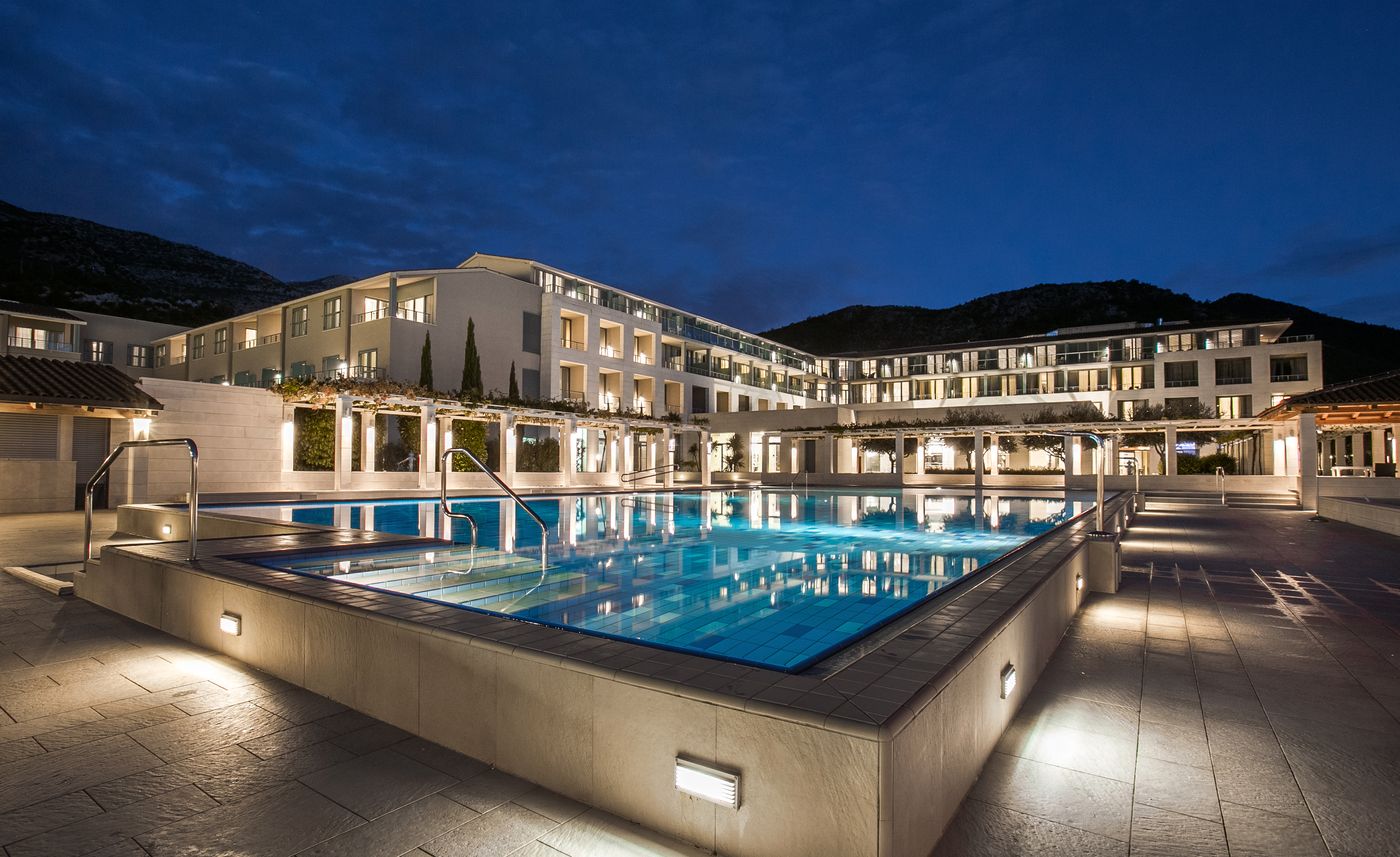 Admiral-Grand-Hotel-Pool-2