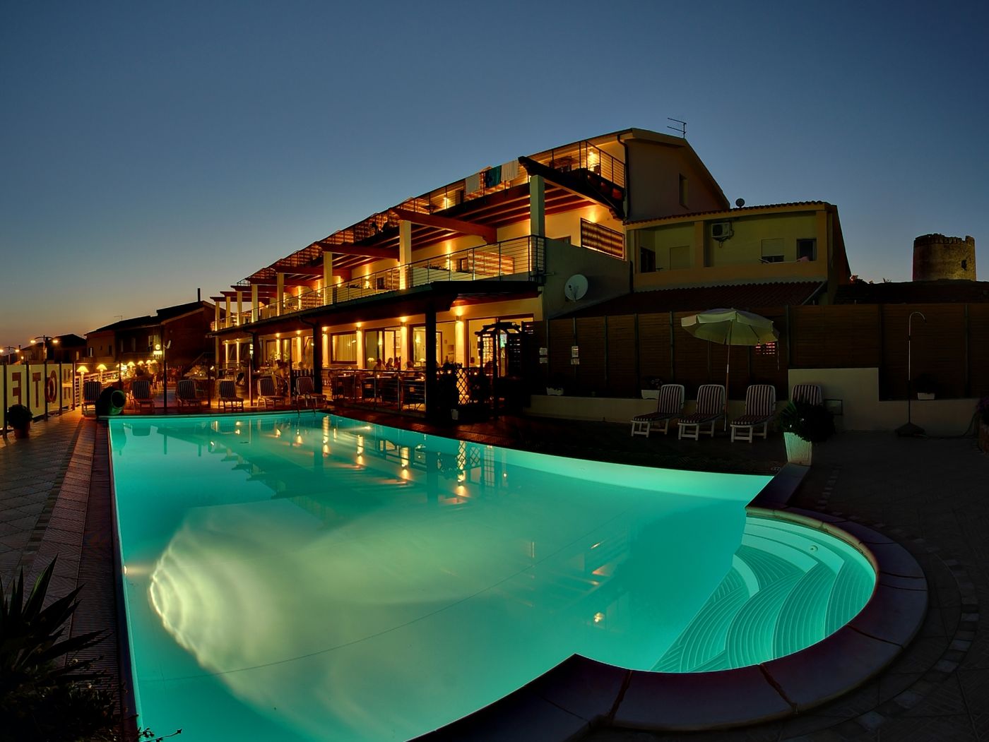 Hotel-Corallo-Pool-1