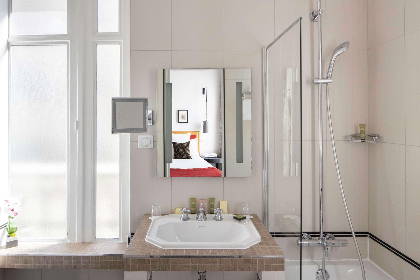 Bradford-Elysees-Astotel-Room-41