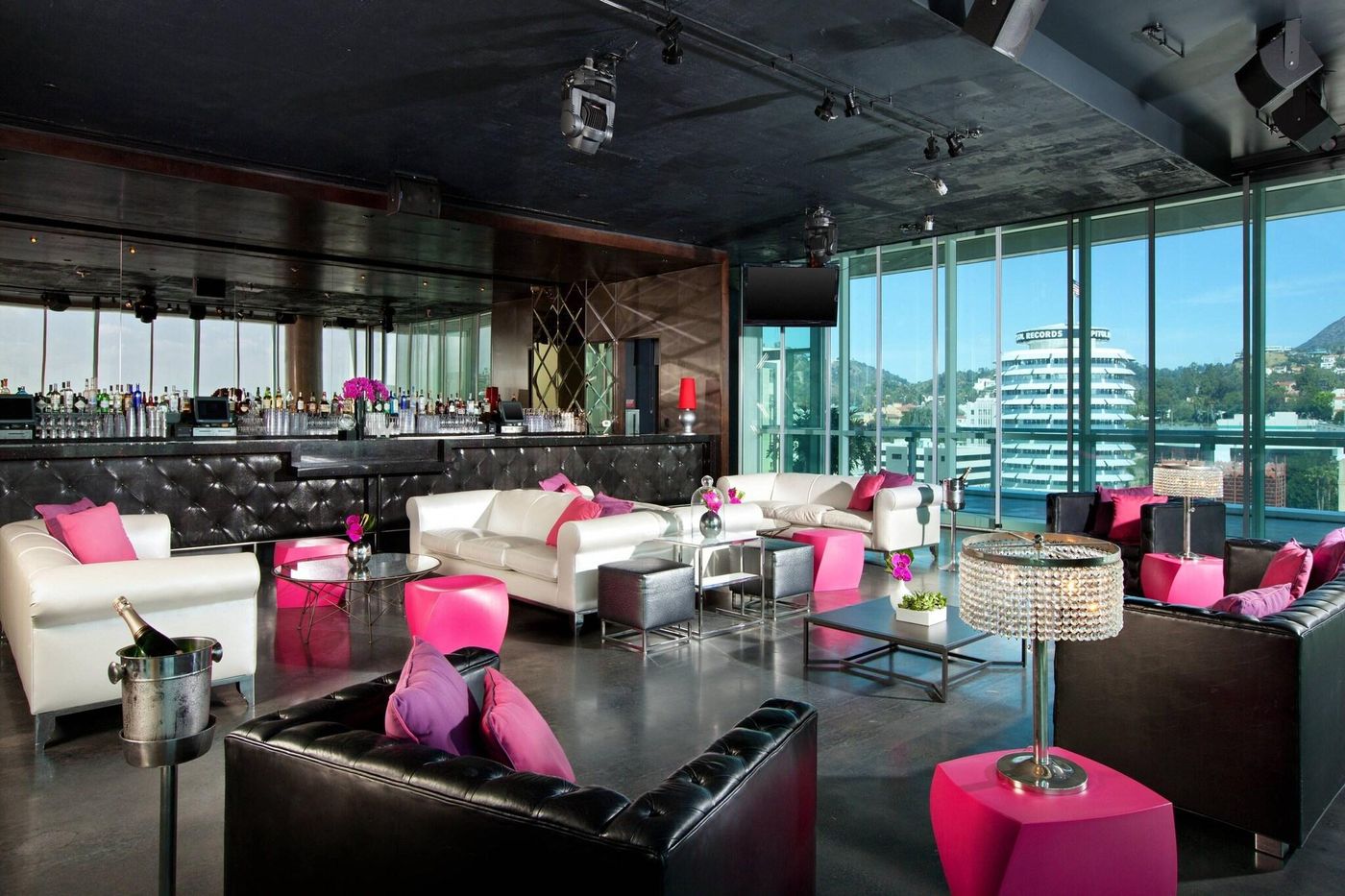 W-Hollywood-Conferences-30