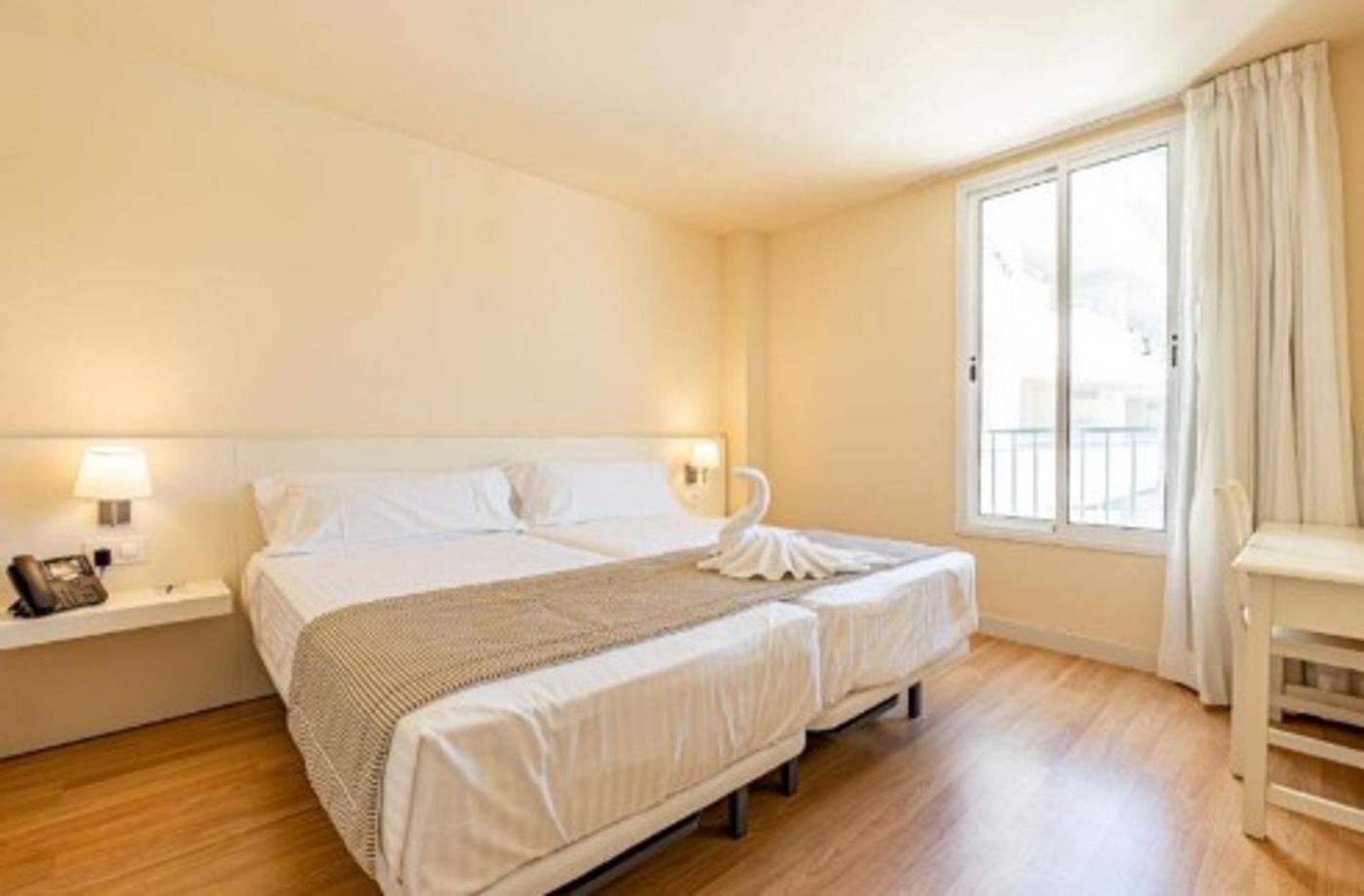 04.07.25 Hotel Rosella by Intelier