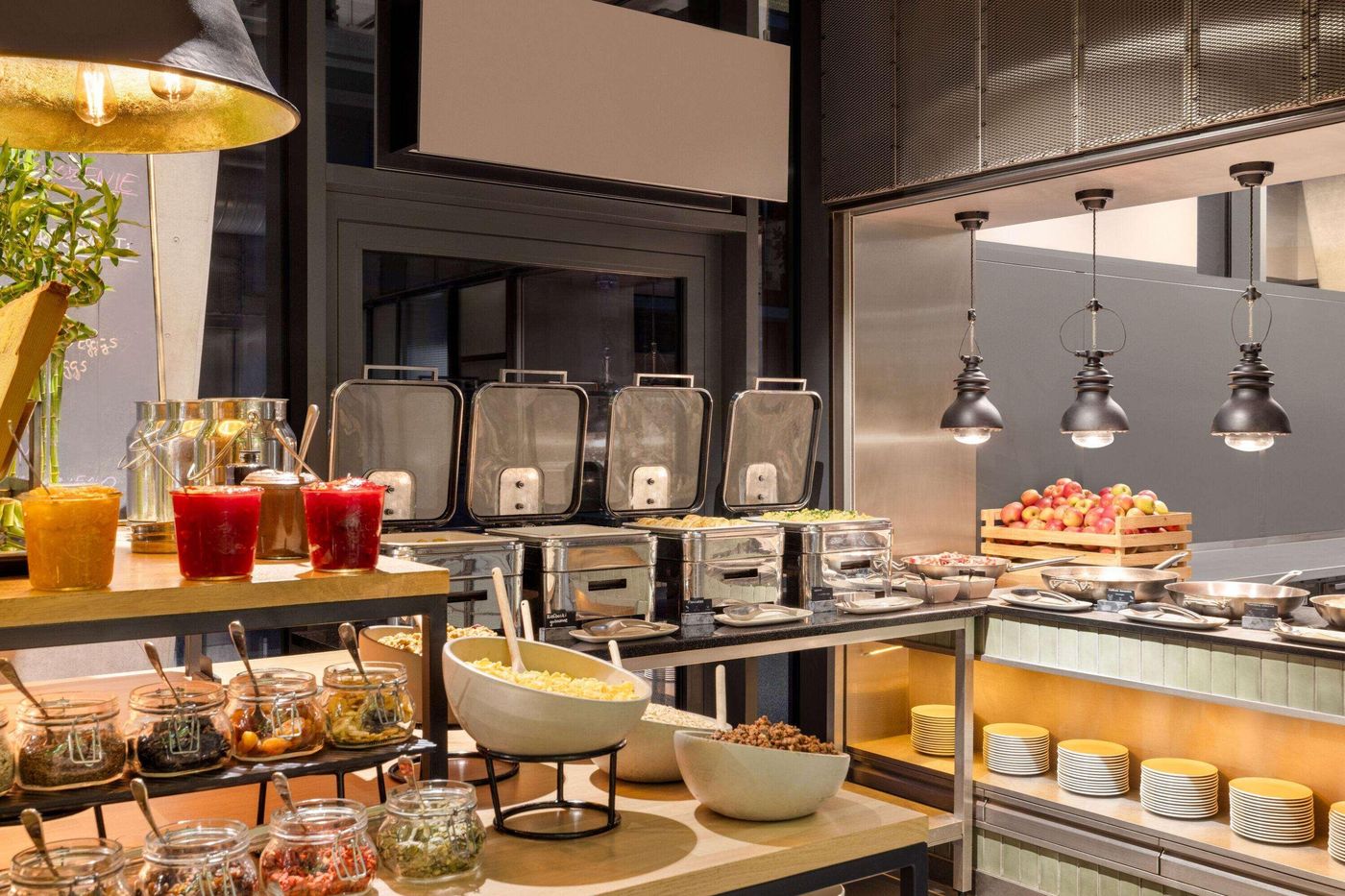 Vienna-House-by-Wyndham-Mokotow-Warsaw-Restaurant-41