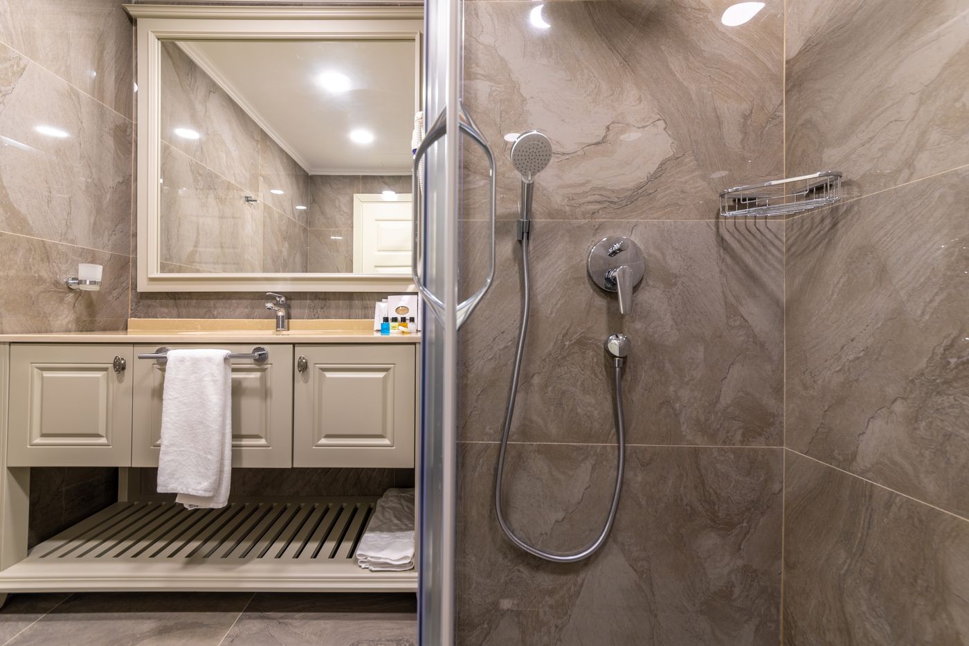 Grand-Yazici-Club-Turban-Thermal-Hotel-Room-53