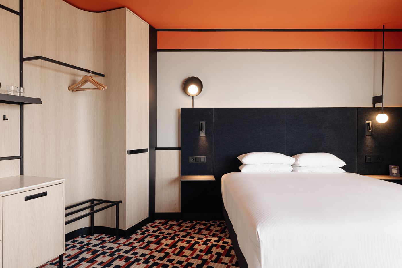 DoubleTree-by-Hilton-Amsterdam-Centraal-Station-Room-41