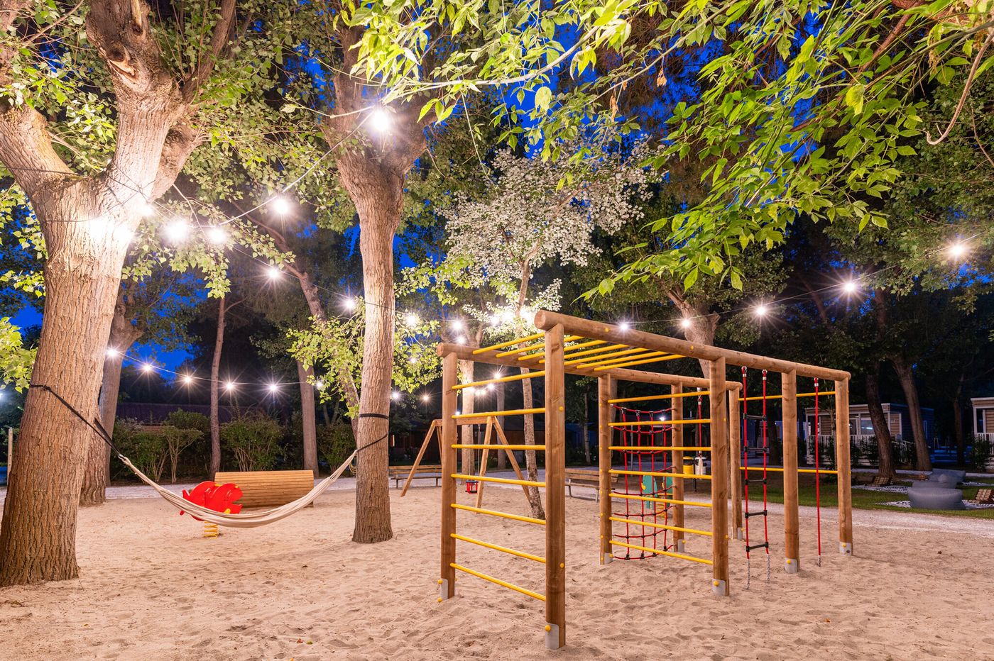 Club-del-Sole-Viareggio-Family-Collection-Sports-and-Entertainment-50