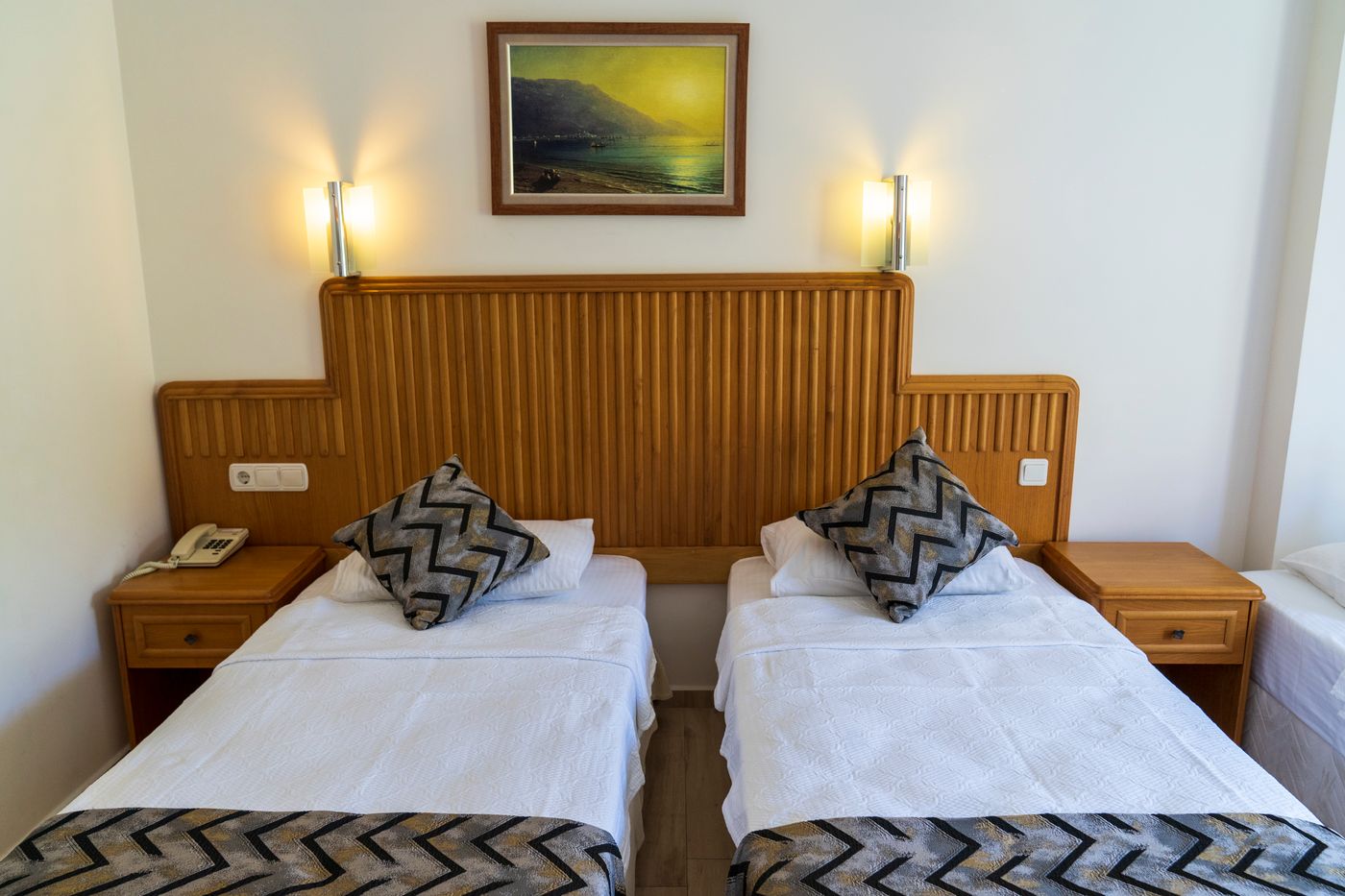 Belcehan-Deluxe-Room-21