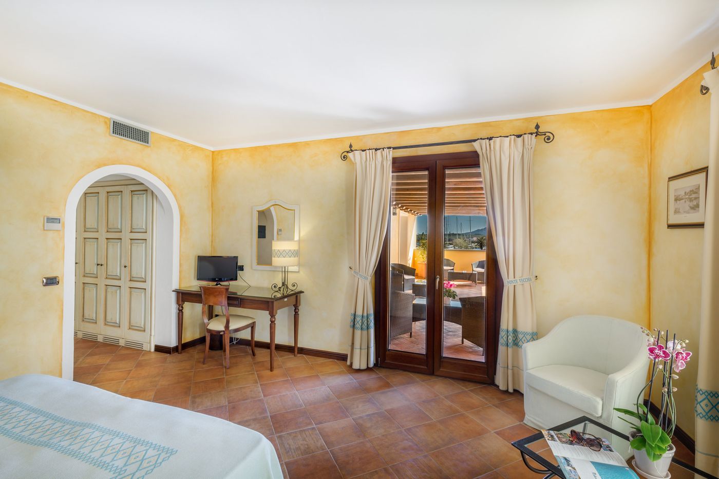 La-Vecchia-Fonte-Room-18