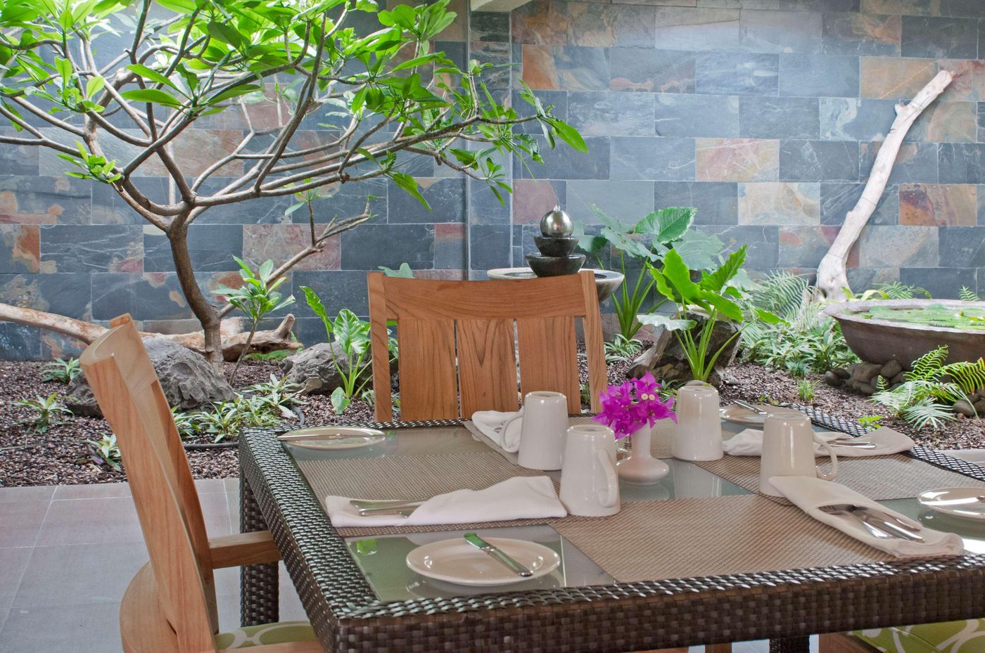 Radisson-Grenada-Beach-Resort-Bar-49