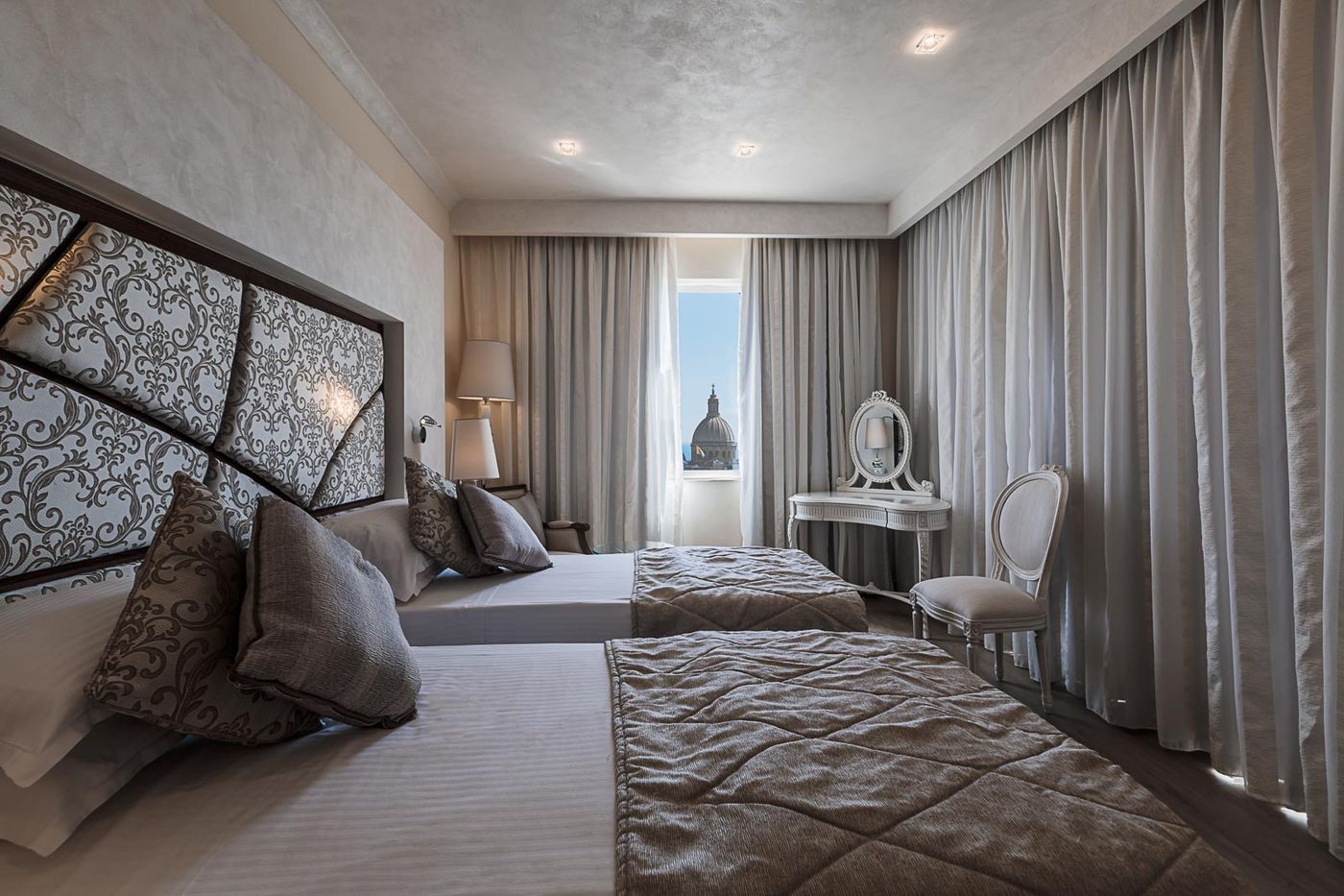 Osborne-Hotel-Room-17