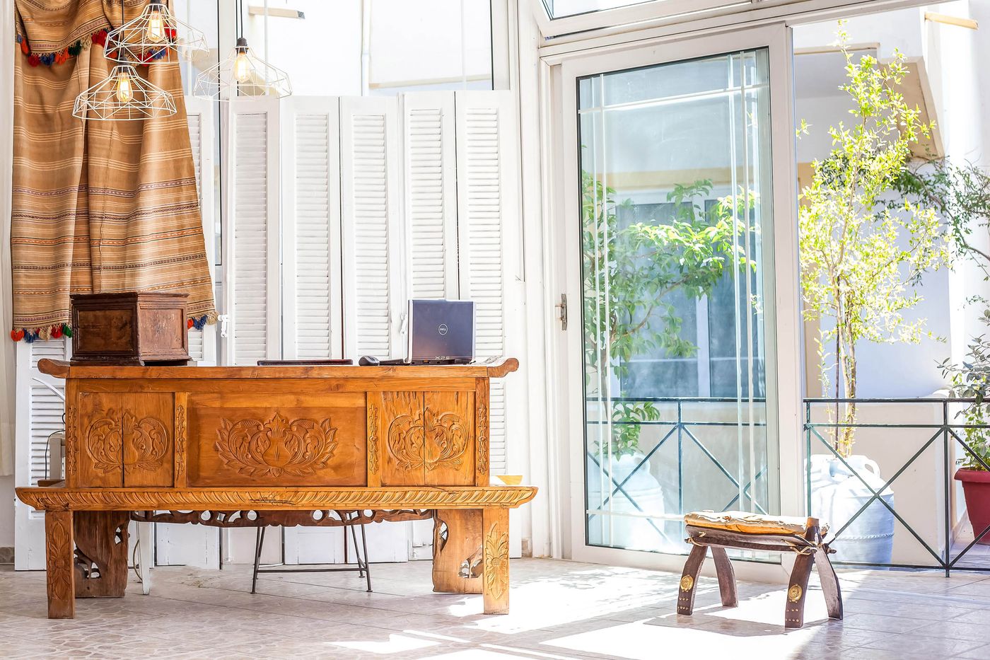 Kiras-Studios-General-view-21