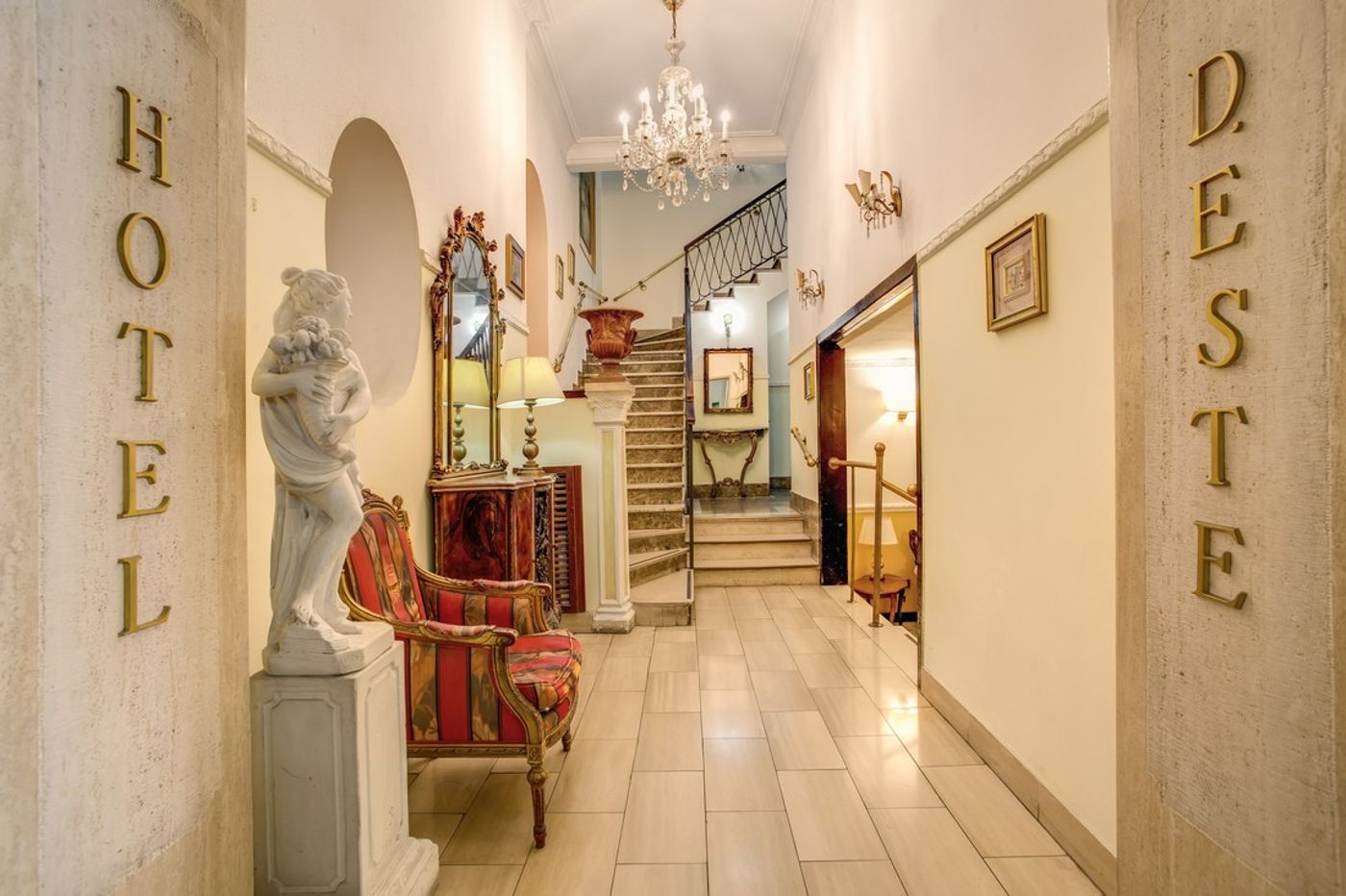 D'Este-Italy-ROME-Lobby-4