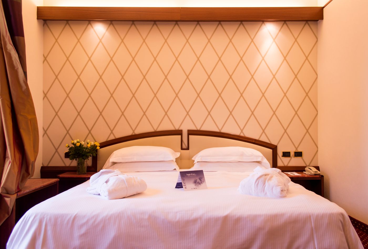 Hotel Polo-Italy-RIMINI-Room-3