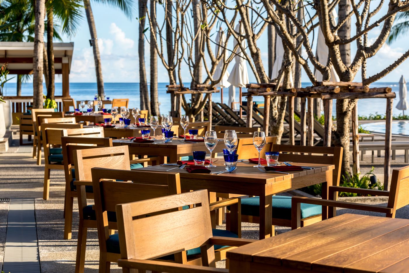 Outrigger-Koh-Samui-Beach-Resort-Restaurant-14