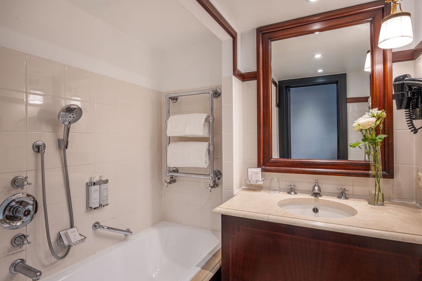 Barsey-by-Warwick-Room-33