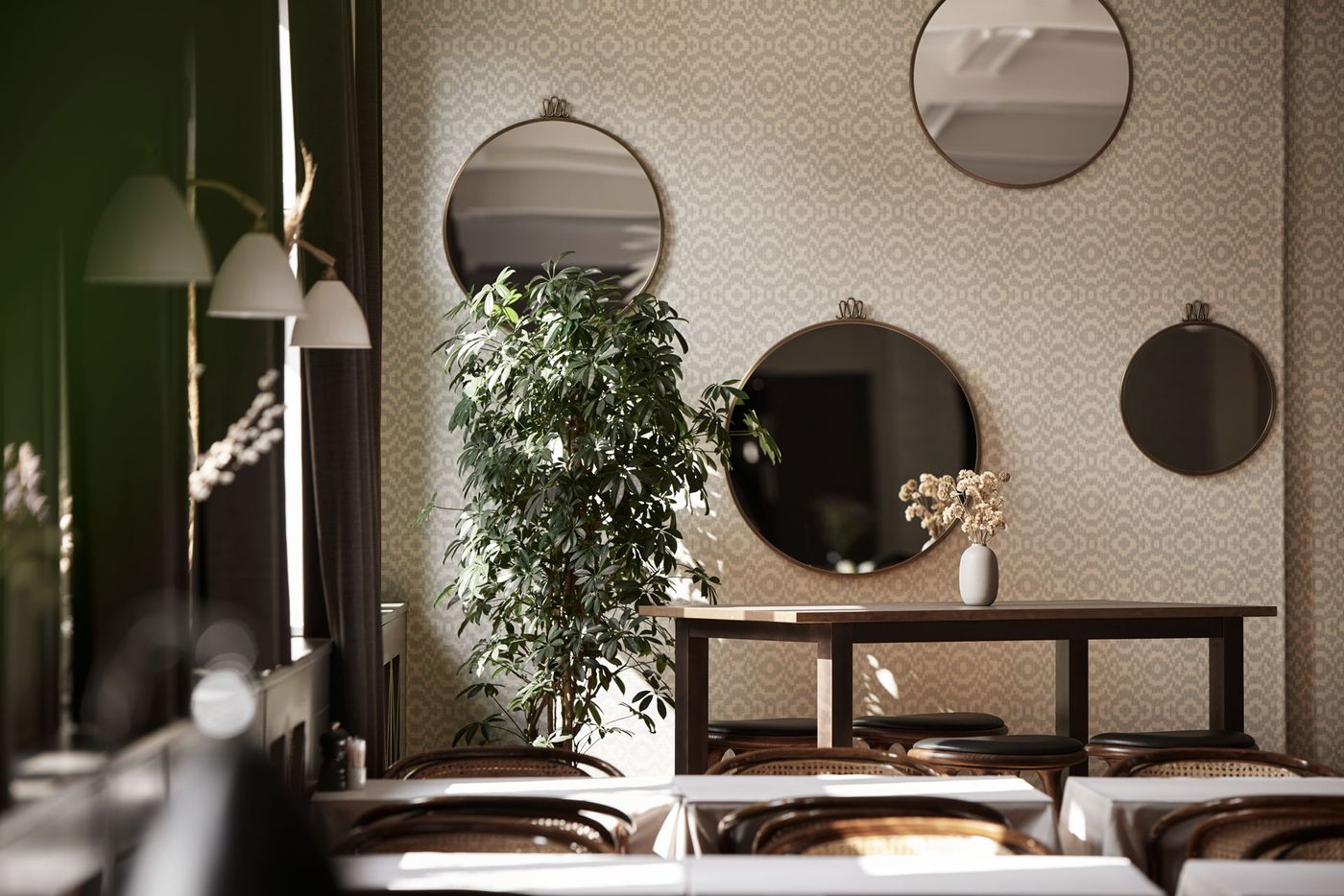 Ascot-Hotel-Restaurant-16