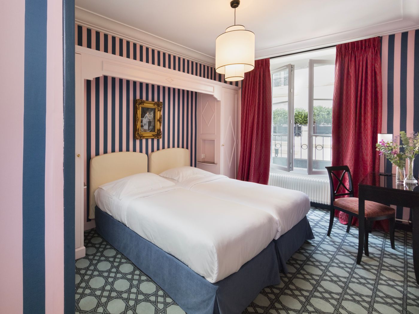 Saint-Germain---Paris-Room-23