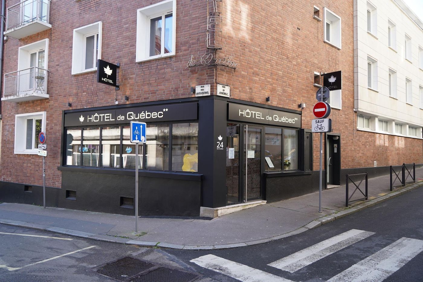 Alive Hotel De Quebec-France-ROUEN-General view-6