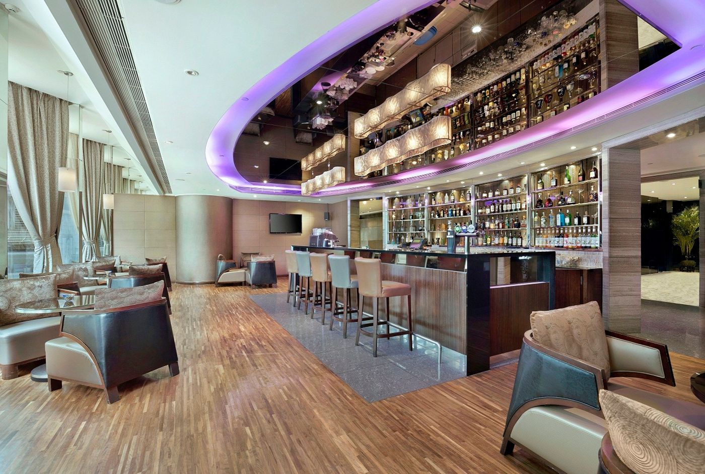 The-Kowloon-Hotel-Bar-1