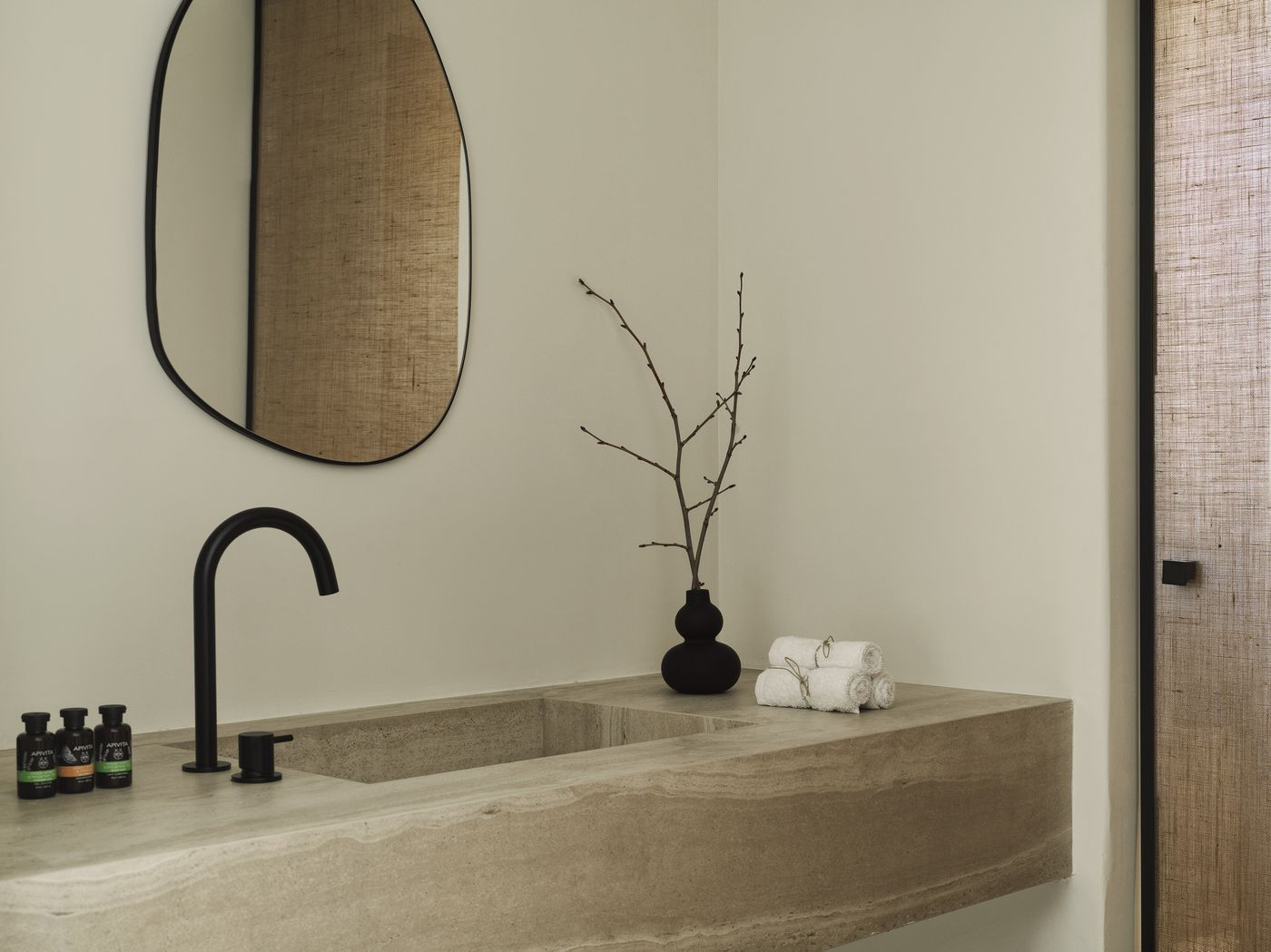 Ezio-Bo-Luxury-Living-Room-41