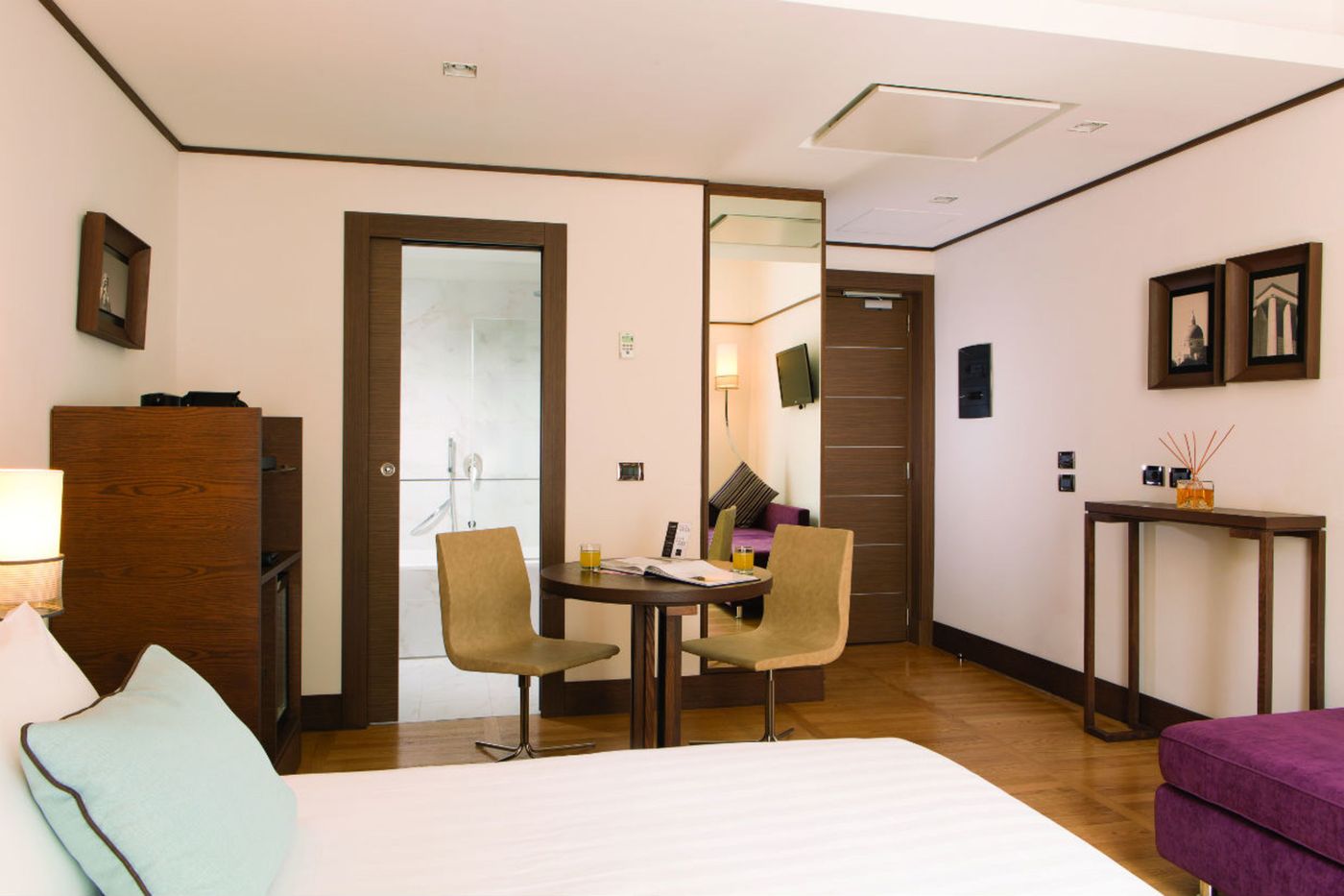 The-Independent-General-view-18