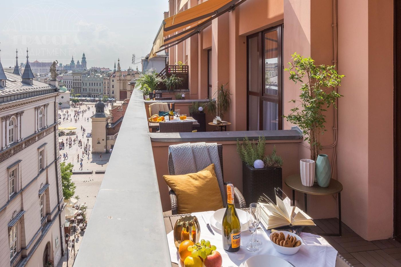 Feniks-Fragola-Apartments-Room-1