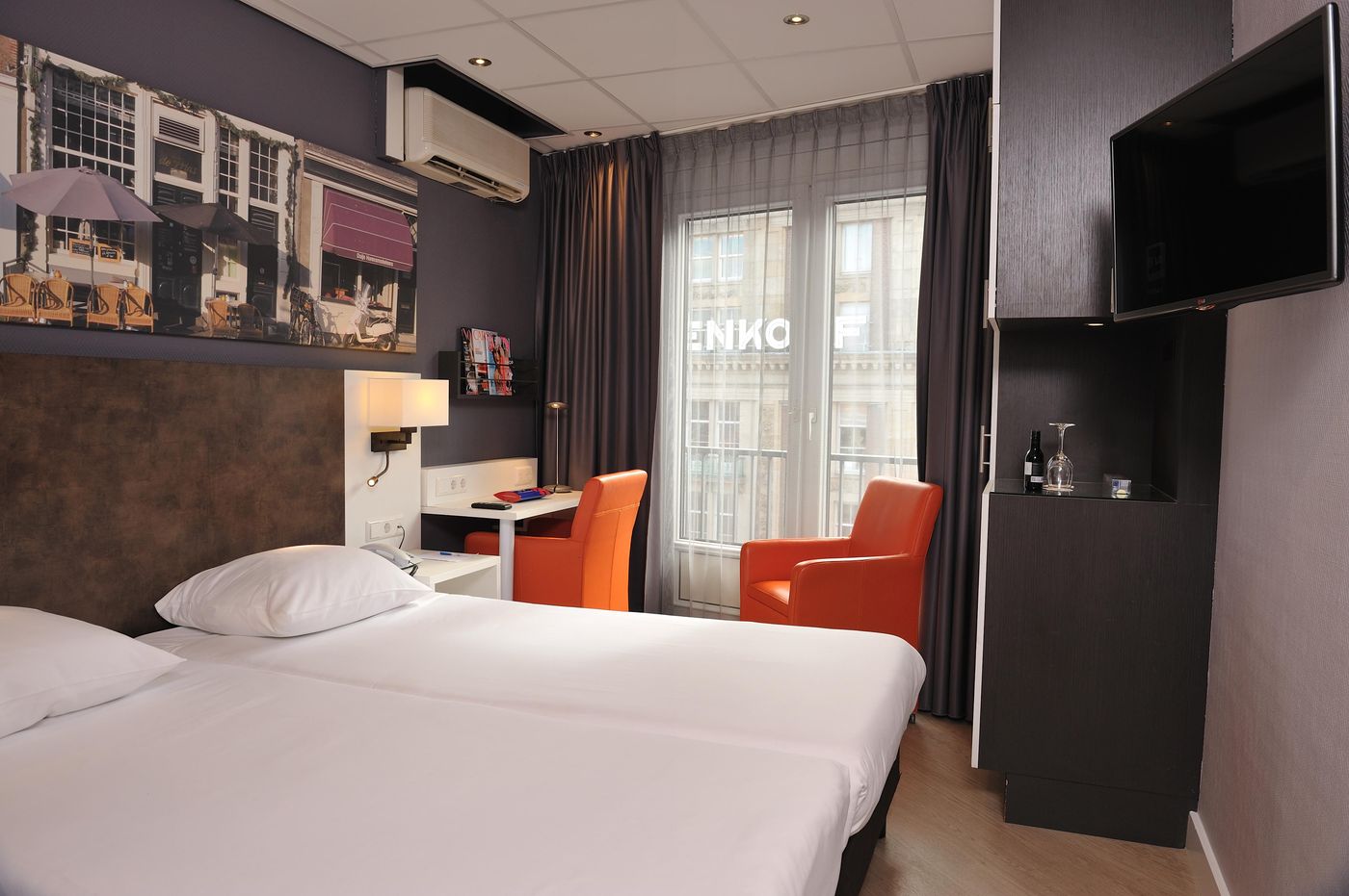 Amsterdam-De-Roode-Leeuw-Room-6