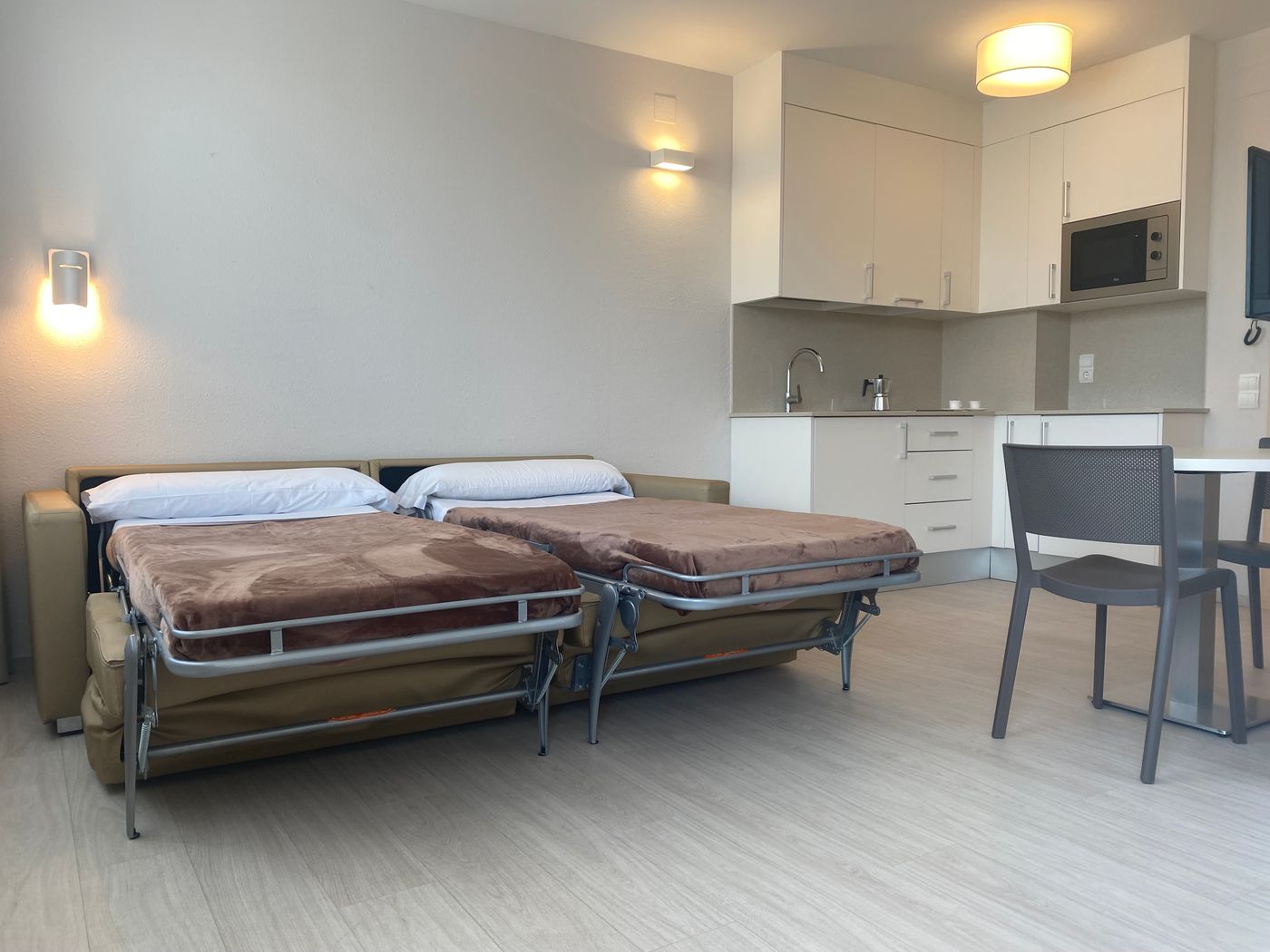 Atenea-Park-Suites---Apartments-Room-46