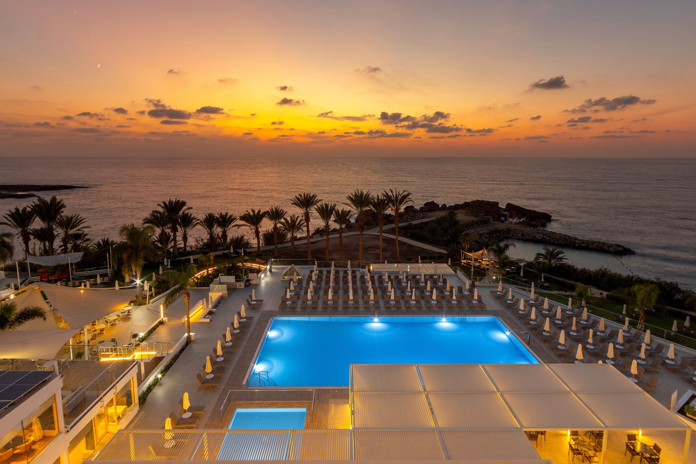 Queens-Bay-Hotel-General-view-11