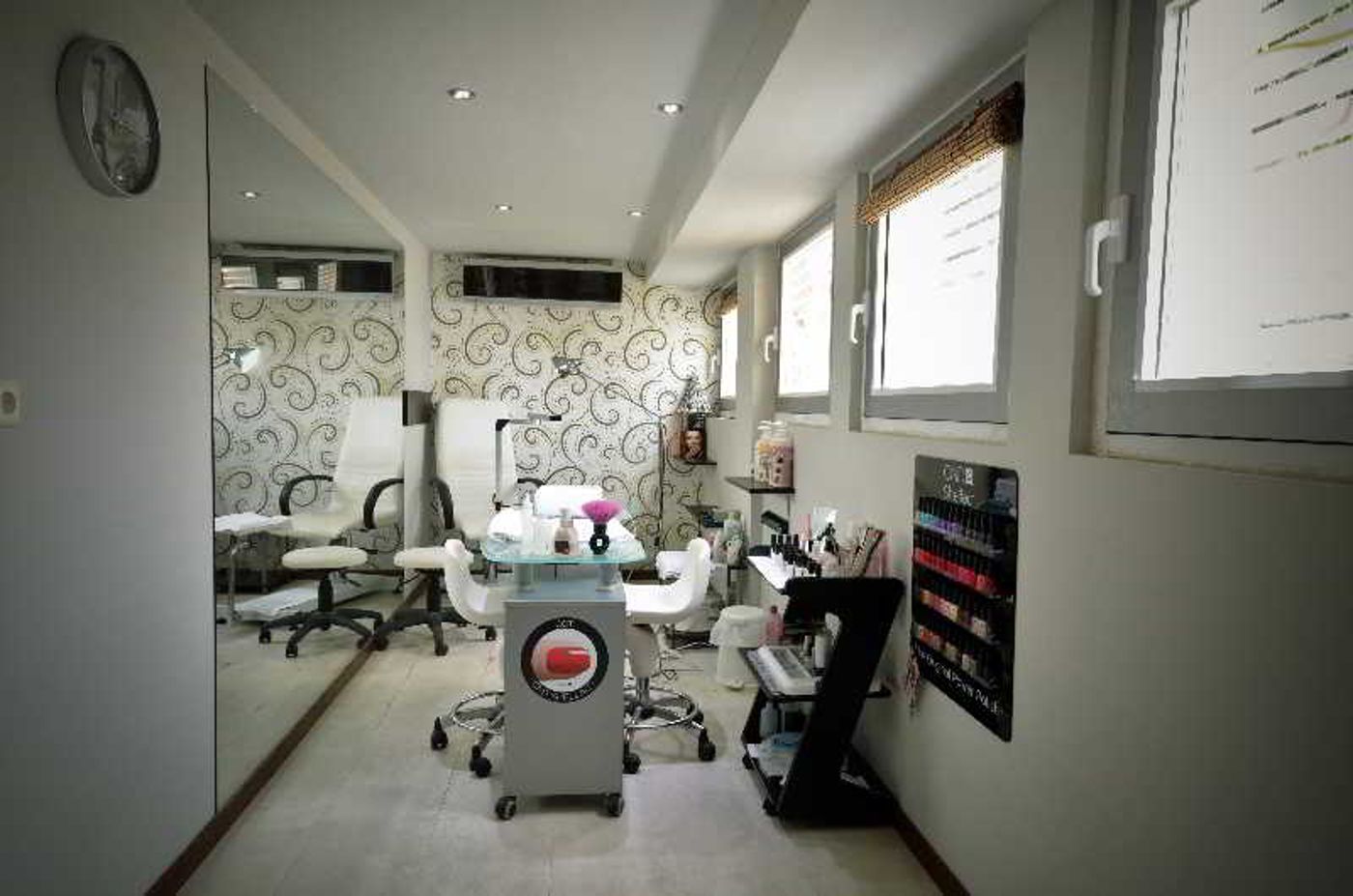 Kos-Hotel-Junior-Suites-Sports-and-Entertainment-34