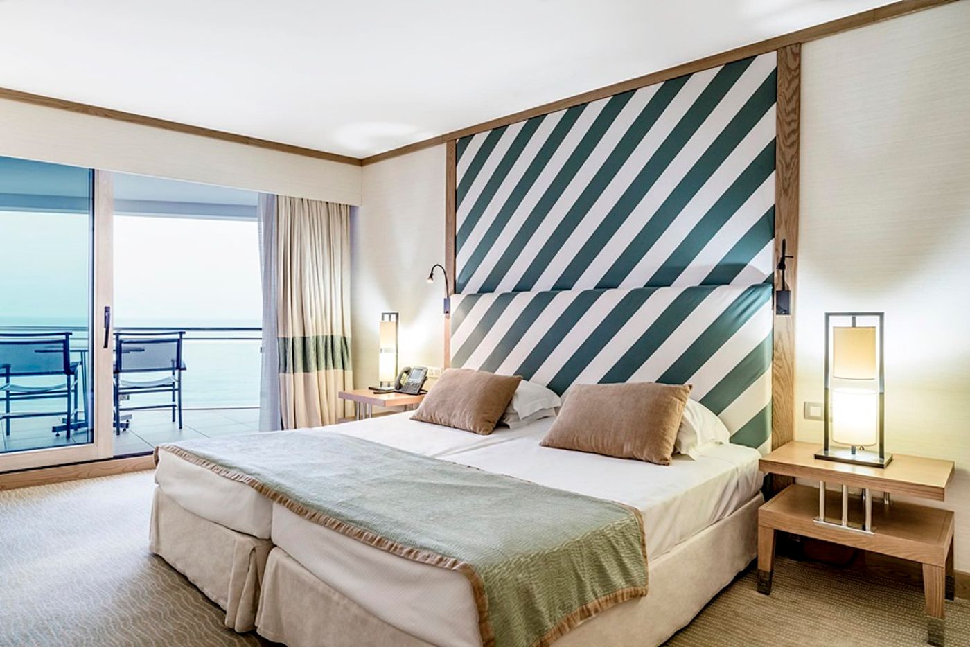 Sesimbra-Oceanfront-Hotel-General-view-11