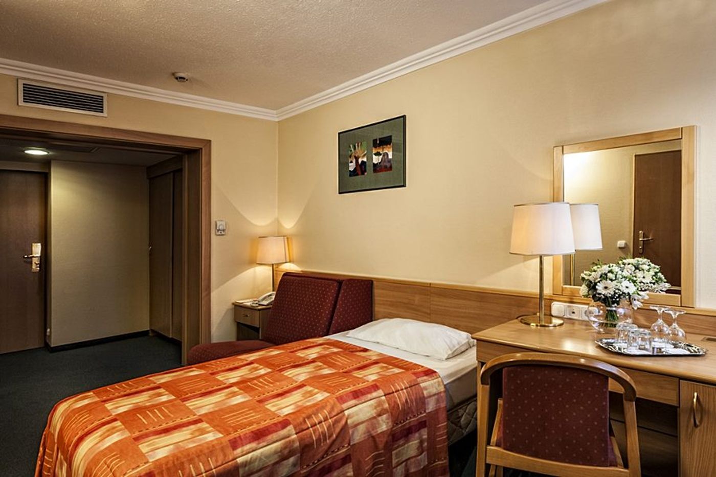 Danubius-Hotel-Arena-General-view-34