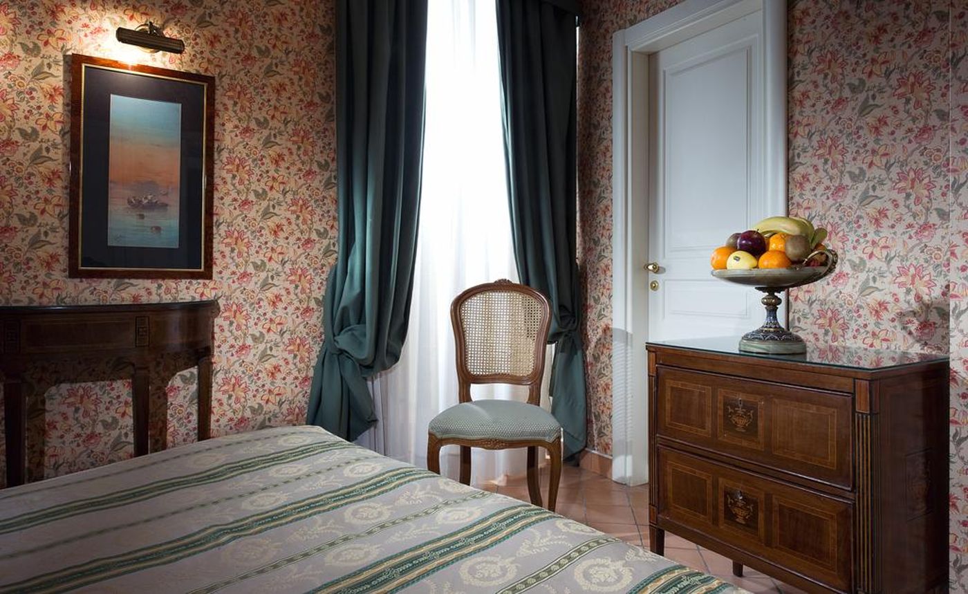 Chiaja de Charme - Italy - NAPOLI - General view - 2