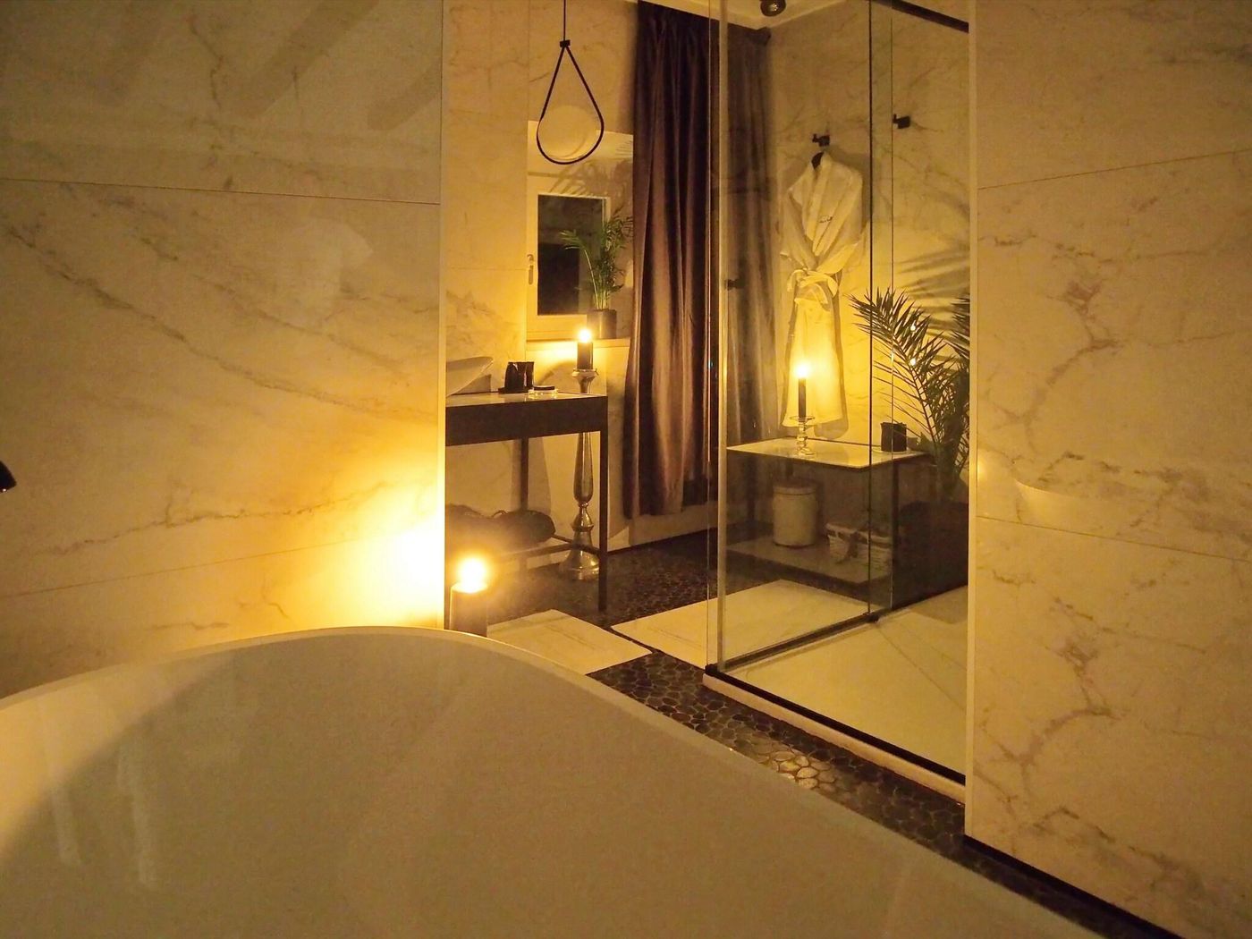 La-Vita-e-Bella-IV-Room-56